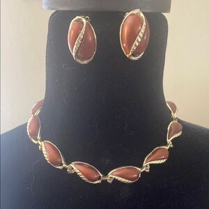 Vintage Lucite chocker and earrings